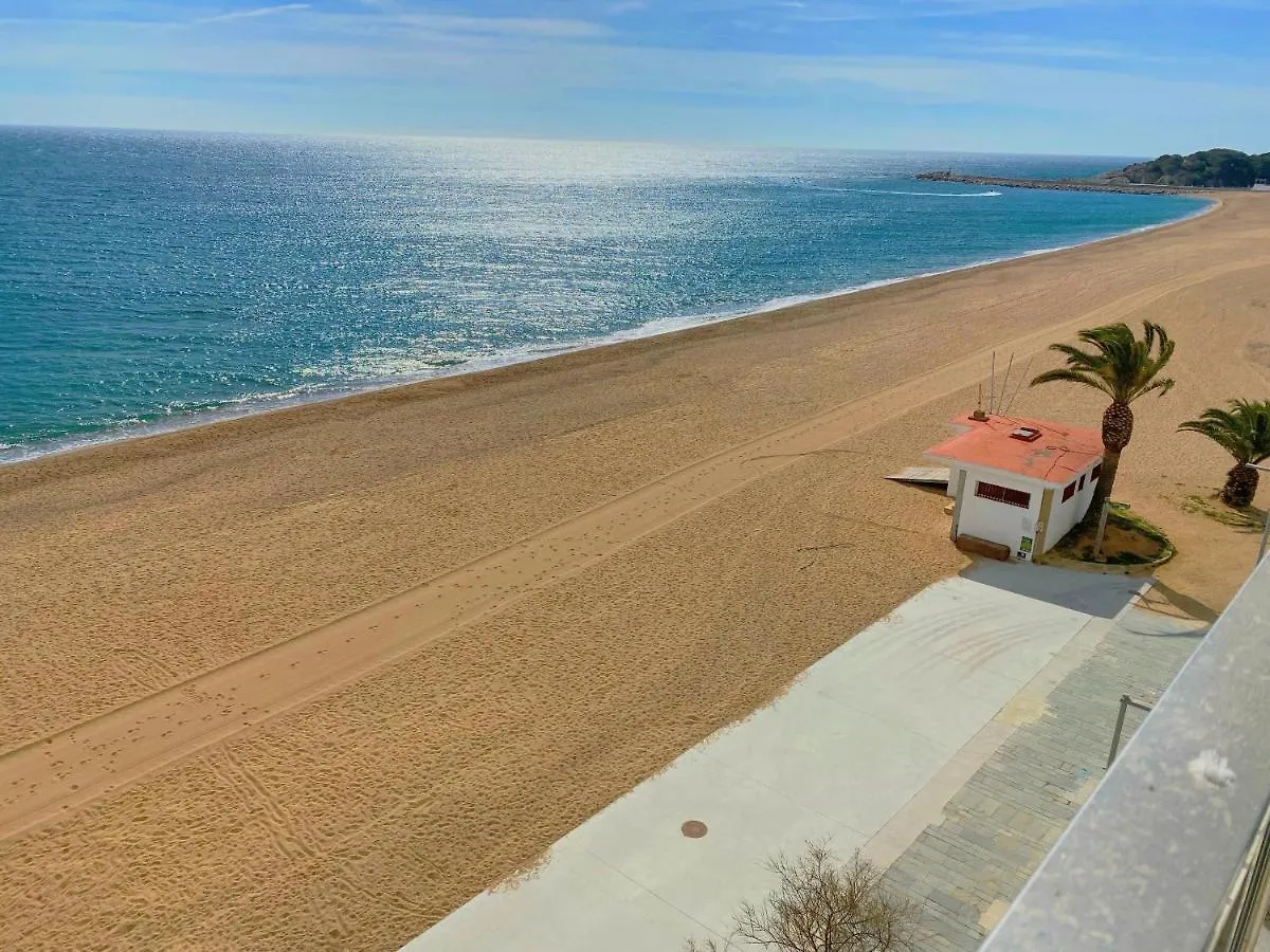 Cozy Loft Over The Beach In Platja D'Aro Apartment