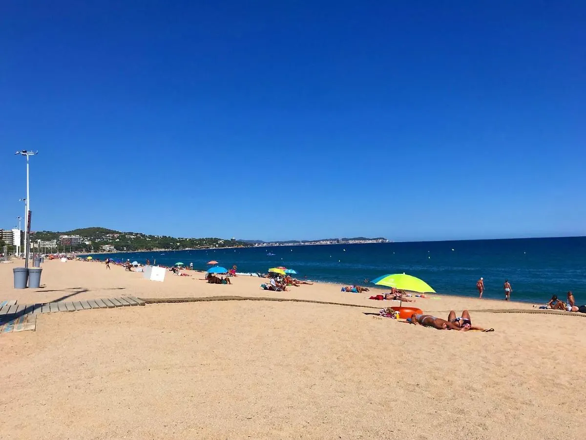 Cozy Loft Over The Beach In Platja D'Aro